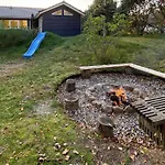 別荘 4 Star Holiday Home In Hadsund *