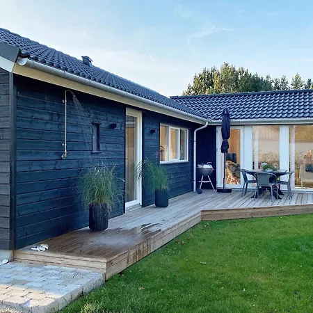 Holiday home 4 Star In Hadsund