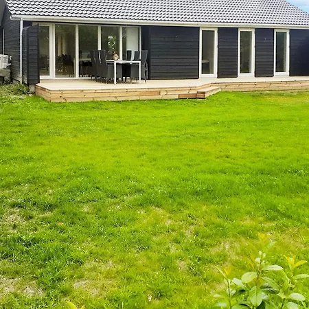 4 Star In Feriehus Hadsund