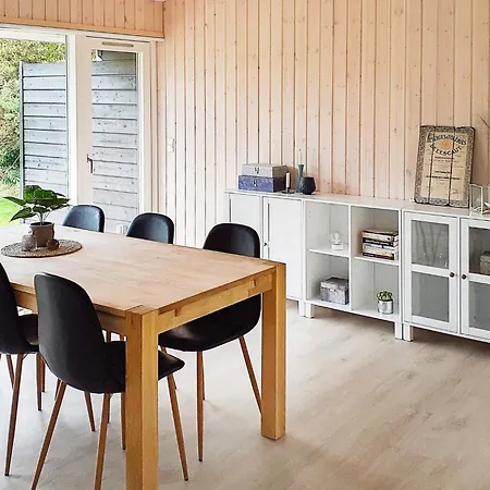 4 Star In Feriehus Hadsund