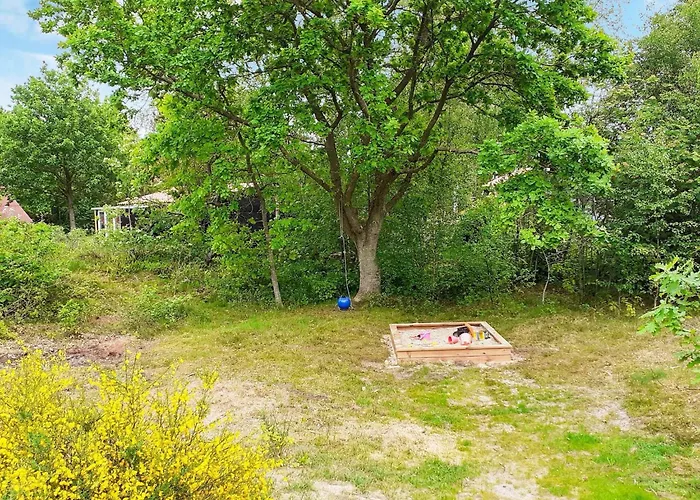 8 Person In Hadsund-by Traum * Hadsund